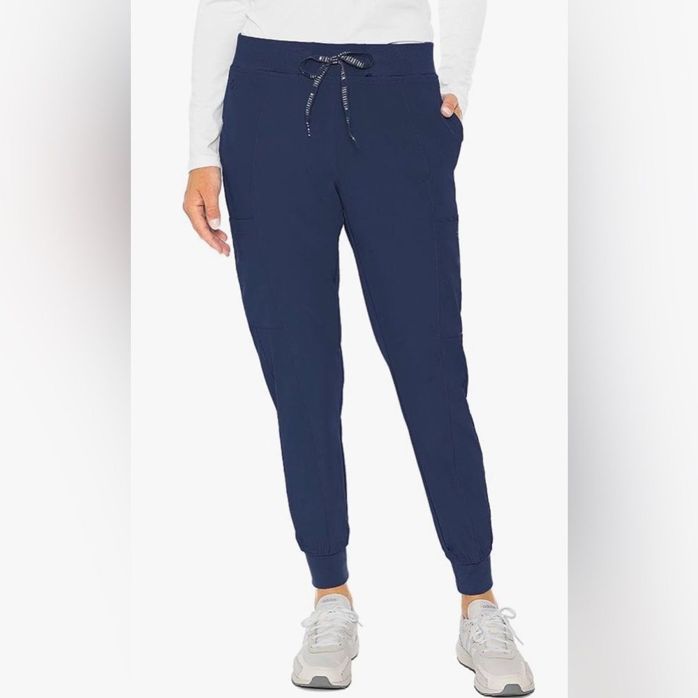 Med Couture Women's Seamed Jogger Pant